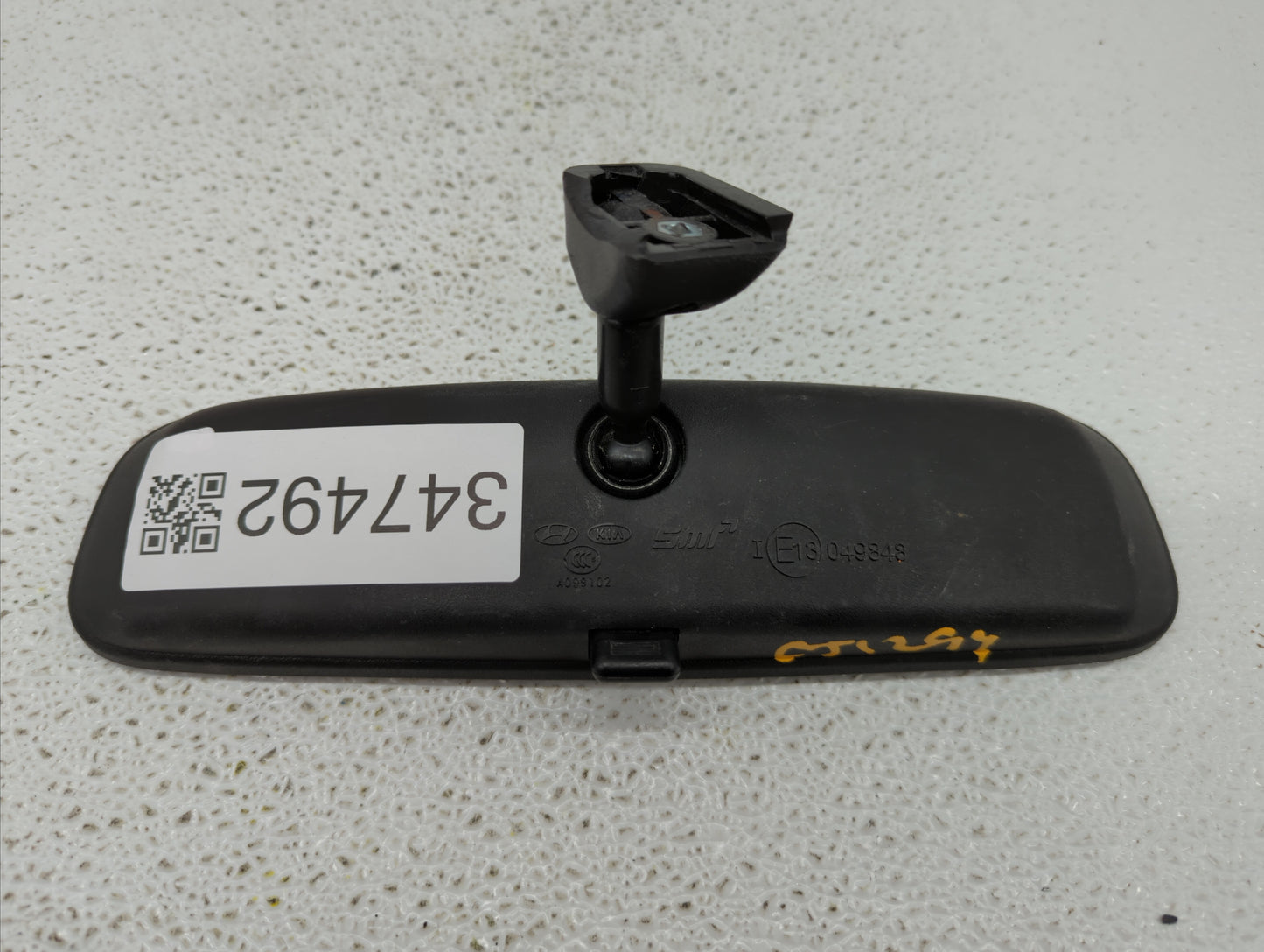 2009-2018 Hyundai Tucson Interior Rear View Mirror Replacement OEM P/N:E13049848 E4012143 Fits OEM Used Auto Parts - Oemused