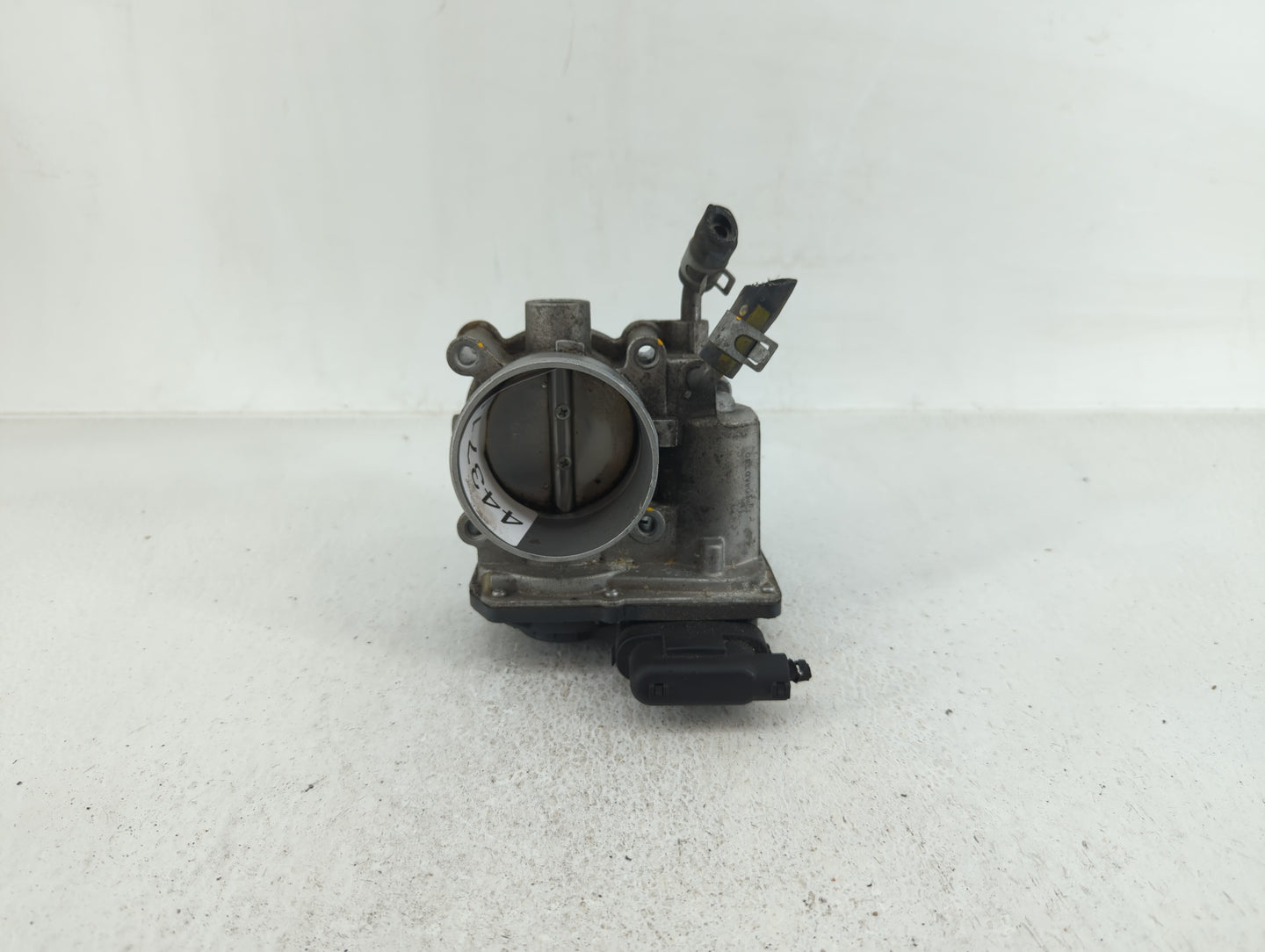 2014-2021 Hyundai Tucson Throttle Body P/N:35100-2E000 35100-2E710 Fits OEM Used Auto Parts - Oemusedautoparts1.com