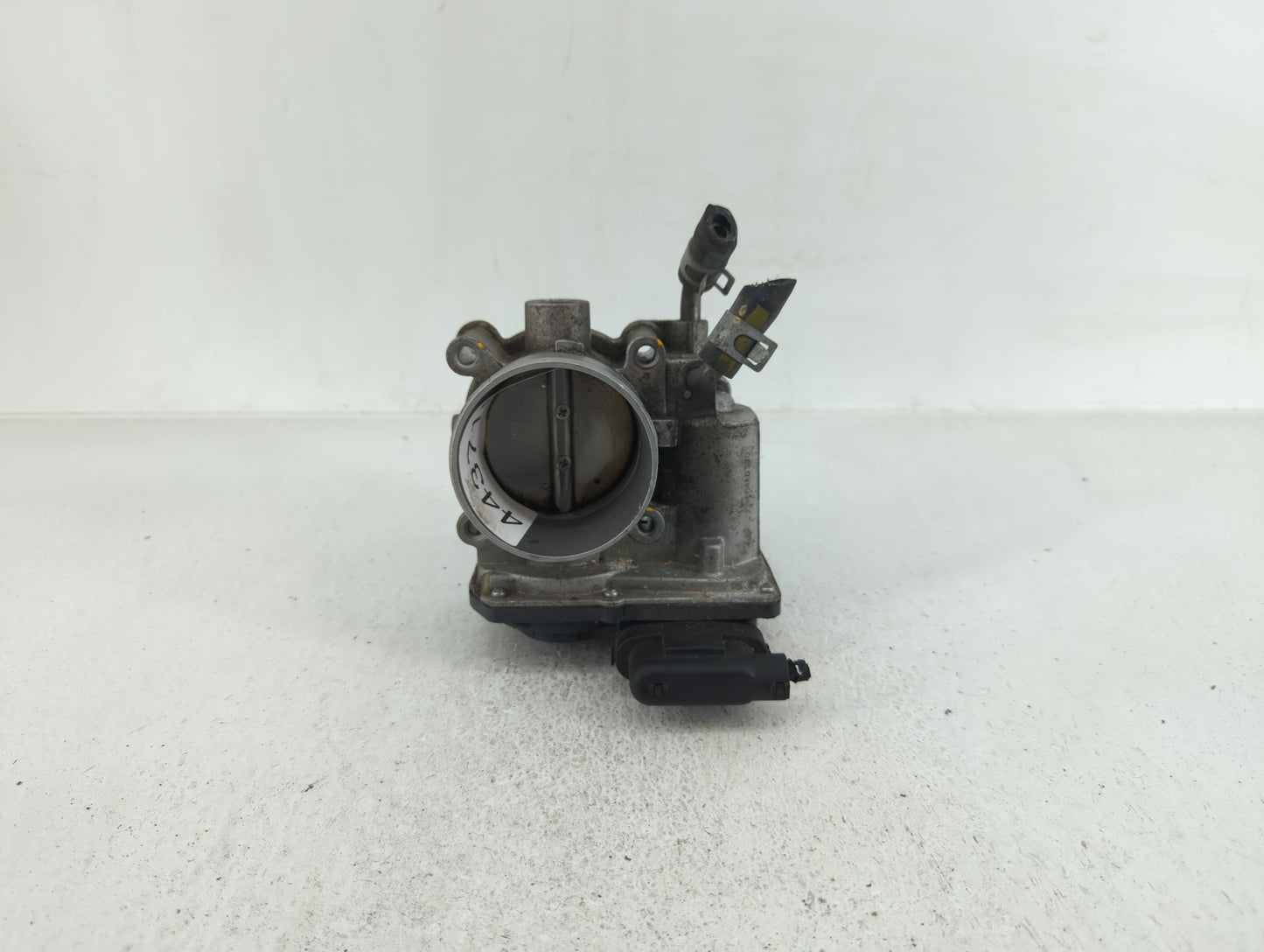 2014-2021 Hyundai Tucson Throttle Body P/N:35100-2E000 35100-2E710 Fits OEM Used Auto Parts - Oemusedautoparts1.com
