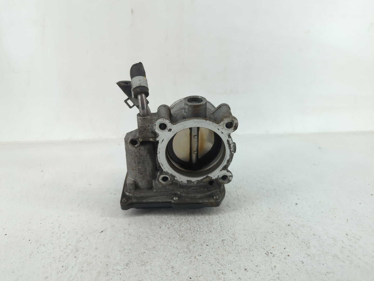 2014-2021 Hyundai Tucson Throttle Body P/N:35100-2E000 35100-2E710 Fits OEM Used Auto Parts - Oemusedautoparts1.com