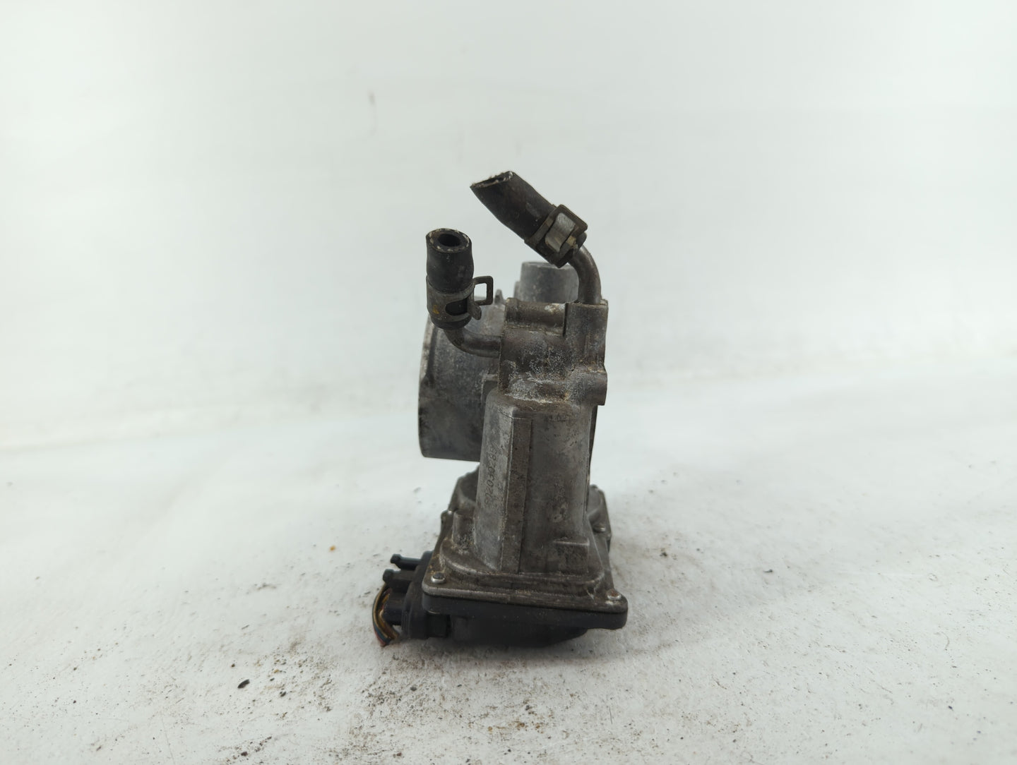 2014-2021 Hyundai Tucson Throttle Body P/N:35100-2E000 35100-2E710 Fits OEM Used Auto Parts - Oemusedautoparts1.com