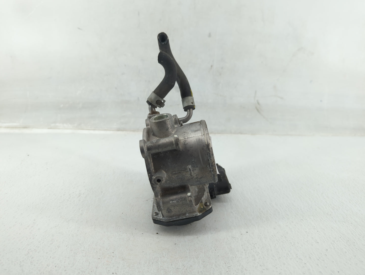 2014-2021 Hyundai Tucson Throttle Body P/N:35100-2E000 Fits Fits 2011 2012 2013 2014 2015 2016 2017 2018 2019 2020 2021 OEM 