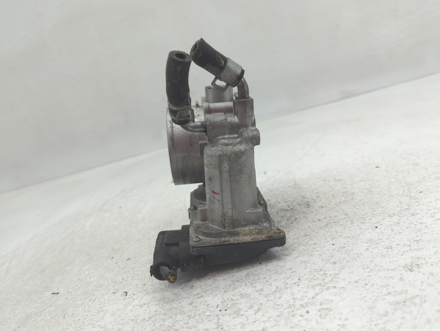 2014-2021 Hyundai Tucson Throttle Body P/N:35100-2E000 Fits Fits 2011 2012 2013 2014 2015 2016 2017 2018 2019 2020 2021 OEM 