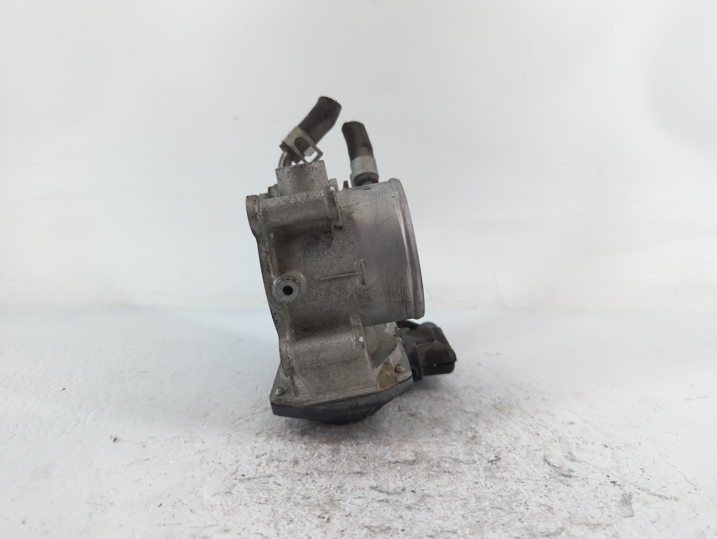 2014-2021 Hyundai Tucson Throttle Body P/N:35100-2E000 Fits Fits 2011 2012 2013 2014 2015 2016 2017 2018 2019 2020 2021 OEM 