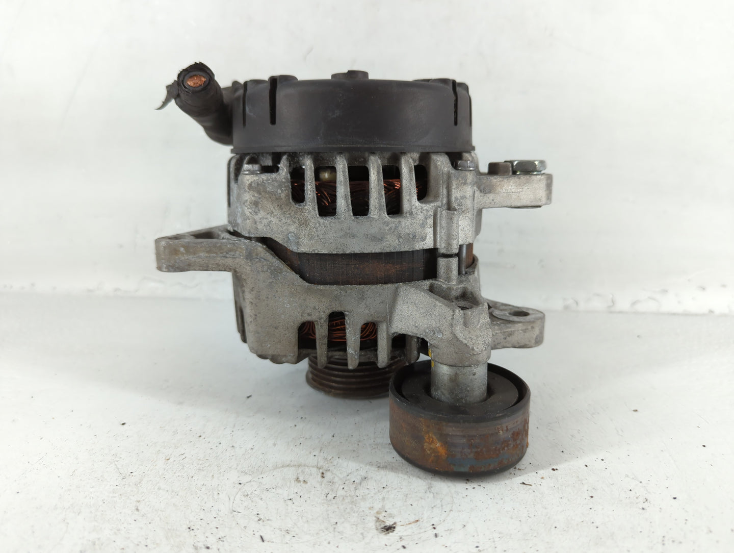 2016-2021 Hyundai Tucson Alternator Replacement Generator Charging Assembly Engine OEM P/N:37300-2E820 2624670 Fits OEM Used