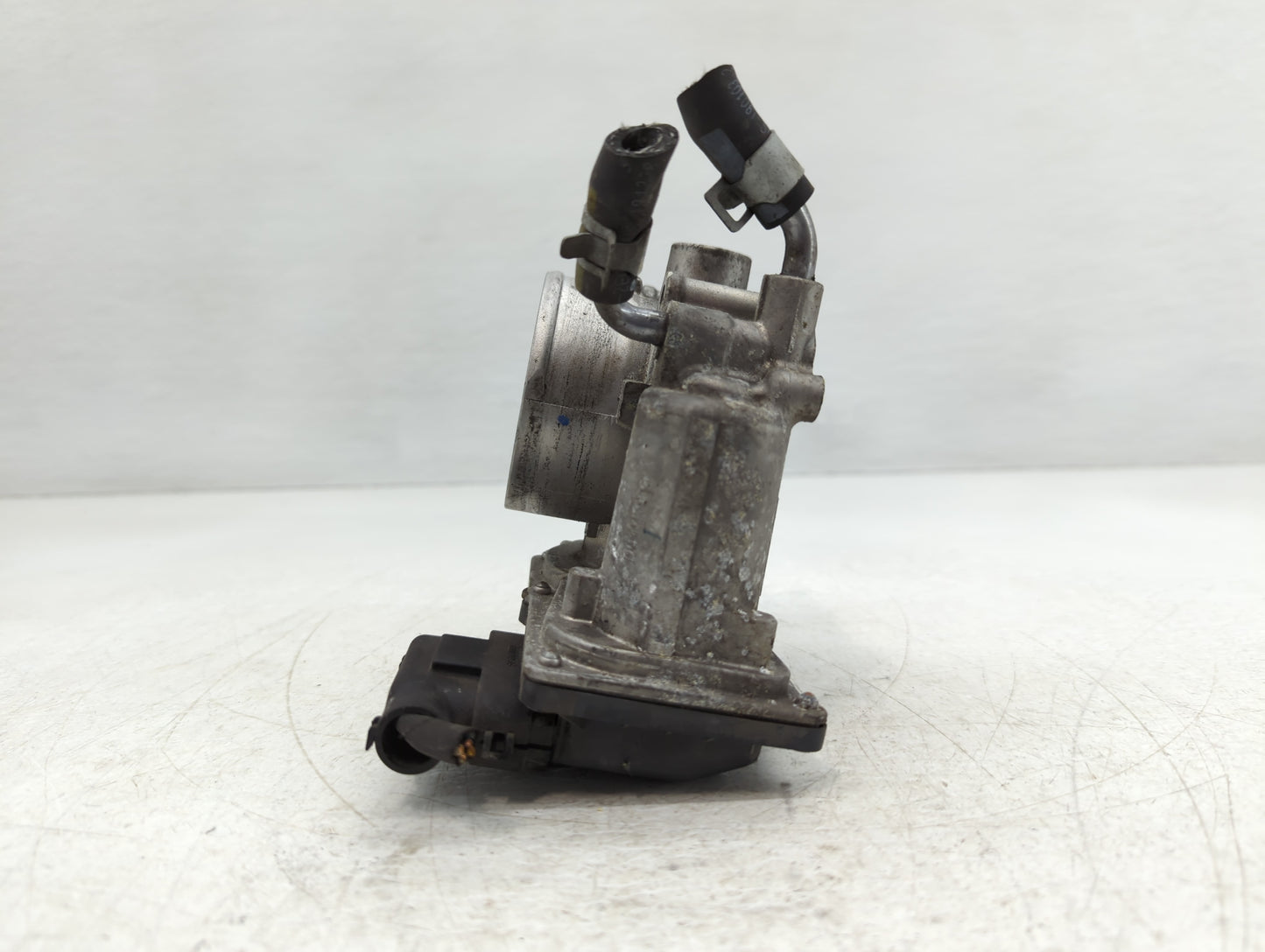 2014-2021 Hyundai Tucson Throttle Body P/N:35100-2E000 Fits Fits 2011 2012 2013 2014 2015 2016 2017 2018 2019 2020 2021 OEM 