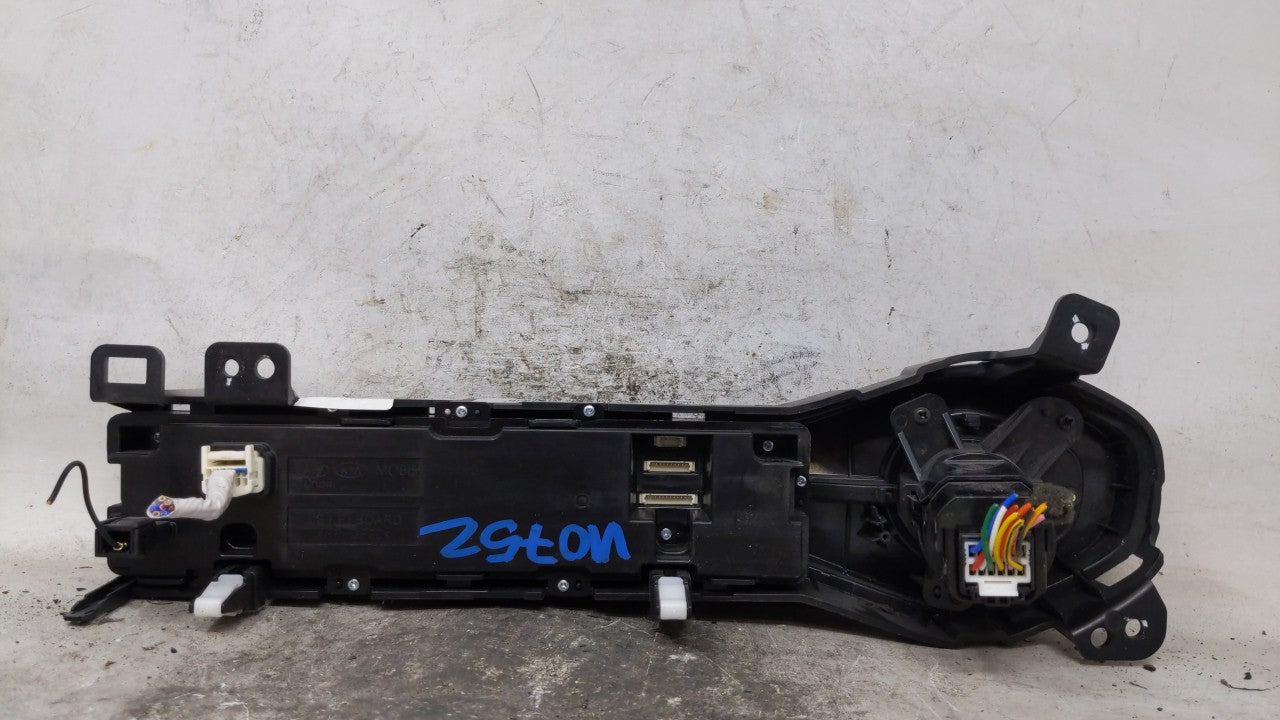 2019 Hyundai Veloster Am Fm Cd Player Radio Receiver - Oemusedautoparts1.com