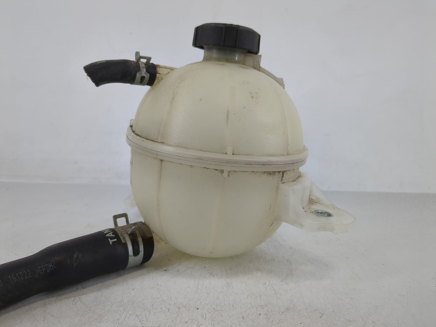 Hyundai Veloster Windshield Washer Fluid Reservoir Bottle Oem - Oemusedautoparts1.com