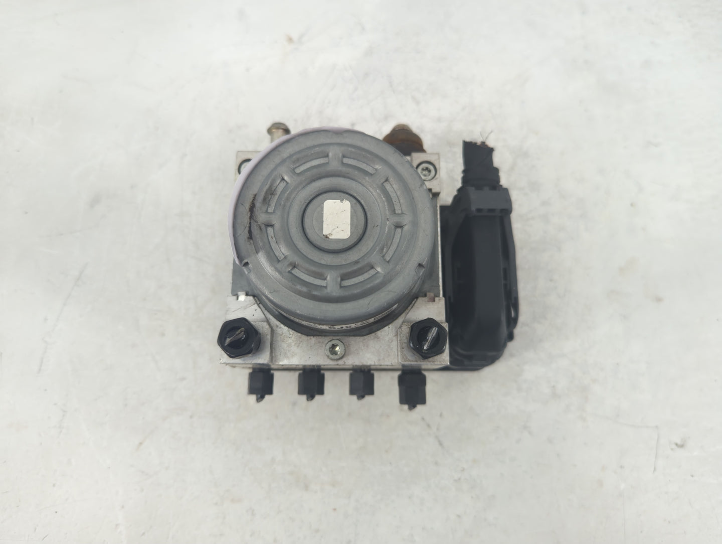 2019-2020 Hyundai Veloster ABS Pump Control Module Replacement P/N:58900-J3200 Fits Fits 2019 2020 OEM Used Auto Parts - Oem