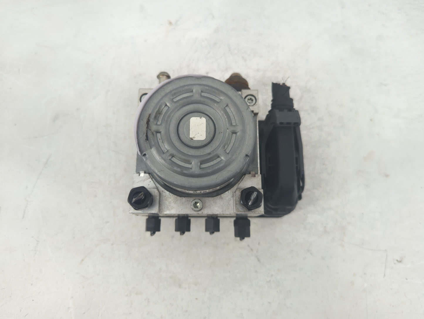 2019-2020 Hyundai Veloster ABS Pump Control Module Replacement P/N:58900-J3200 Fits Fits 2019 2020 OEM Used Auto Parts - Oem