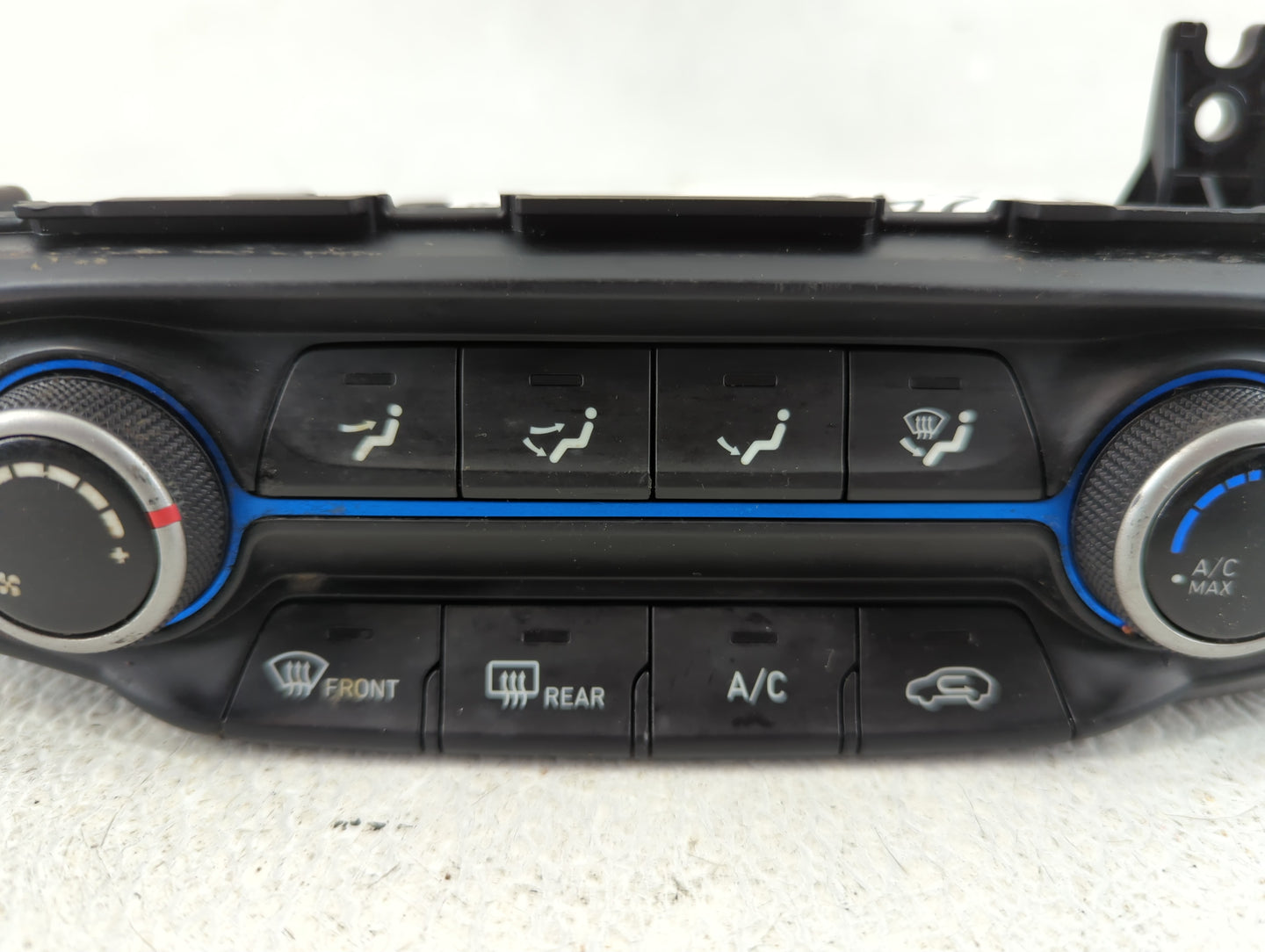 2019-2020 Hyundai Veloster Climate Control Module Temperature AC/Heater Replacement P/N:C20037-3430 Fits Fits 2019 2020 OEM 