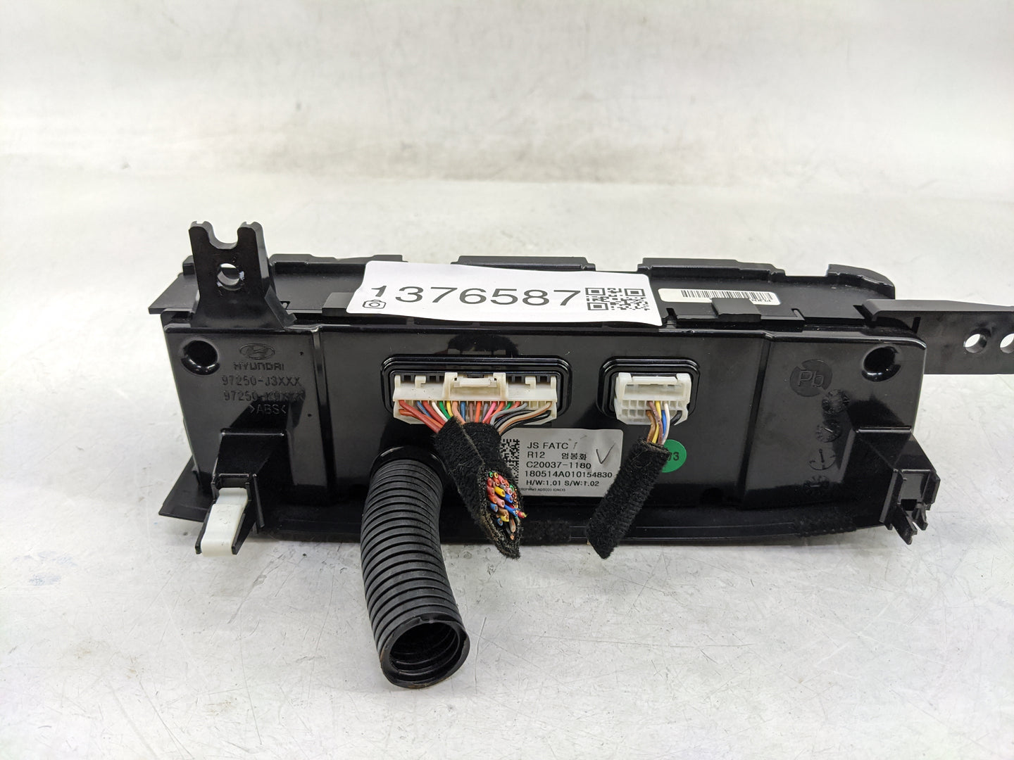2019-2020 Hyundai Veloster Climate Control Module Temperature AC/Heater Replacement P/N:C20037-1180 Fits Fits 2019 2020 OEM 