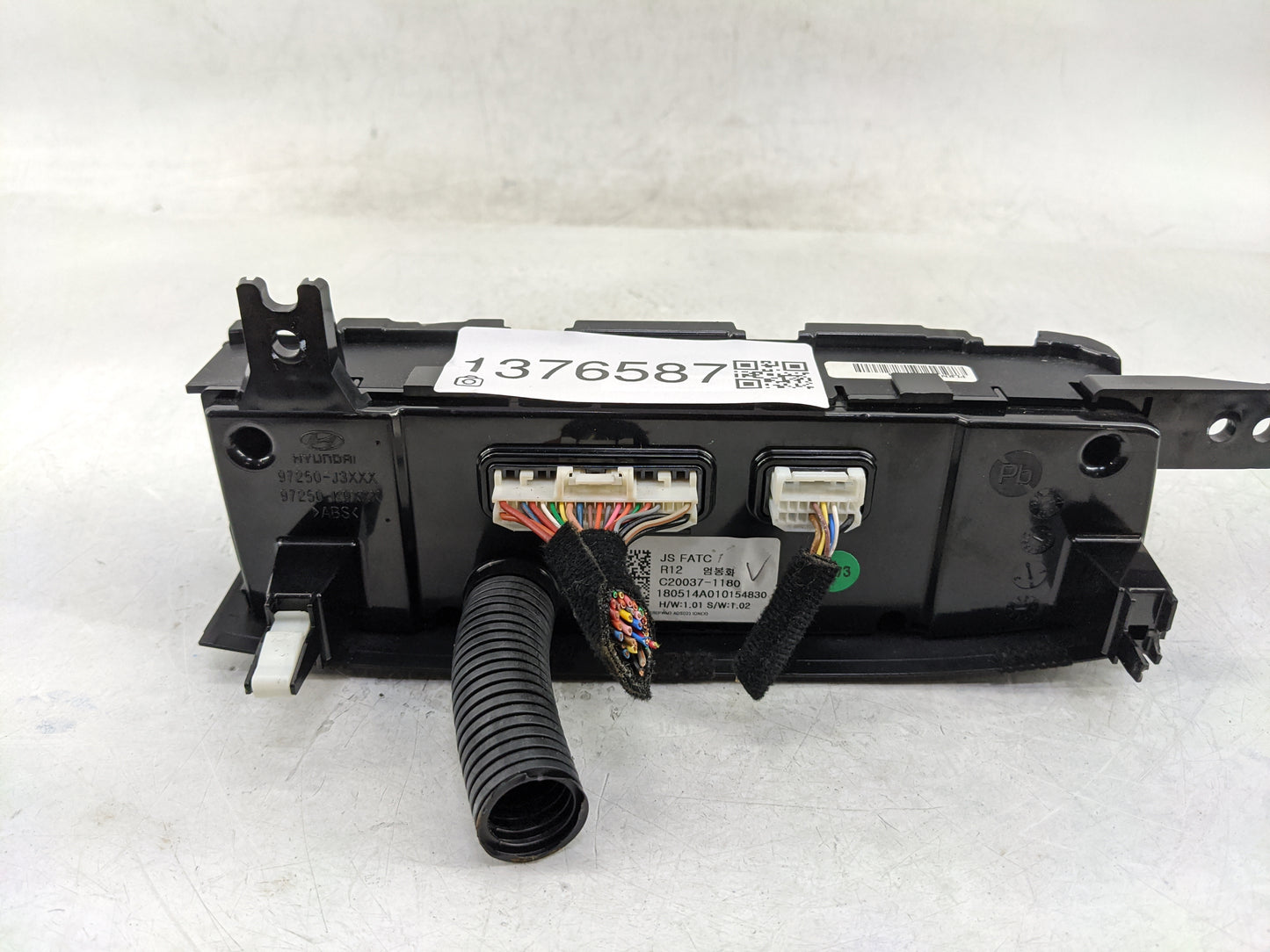 2019-2020 Hyundai Veloster Climate Control Module Temperature AC/Heater Replacement P/N:C20037-1180 Fits Fits 2019 2020 OEM 