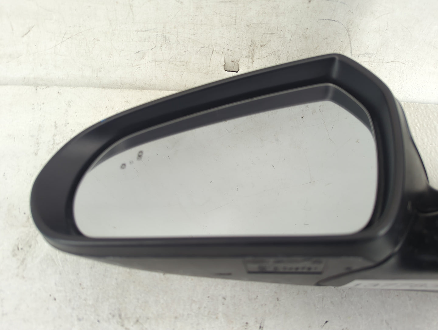 2019-2020 Hyundai Veloster Driver Side View Mirror - Left Door Mirror OEM Used - Oemusedautoparts1.com