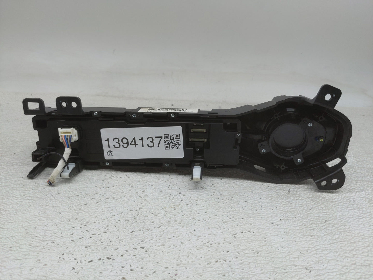 2019-2020 Hyundai Veloster Radio AM FM Cd Player Receiver Replacement P/N:2633896 Fits Fits 2019 2020 OEM Used Auto Parts - 