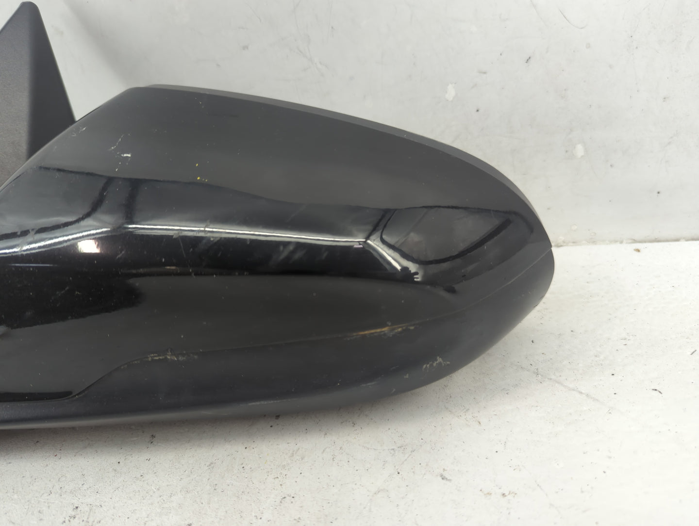 2019-2020 Hyundai Veloster Driver Side View Mirror - Left Door Mirror OEM Used - Oemusedautoparts1.com