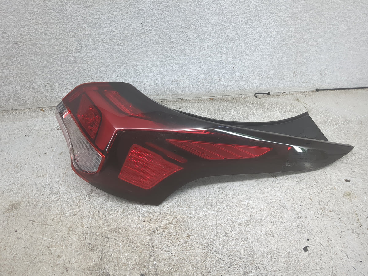 2019-2020 Hyundai Veloster Tail Light Assembly Passenger Right OEM P/N:180328 Fits Fits 2019 2020 OEM Used Auto Parts - Oemu