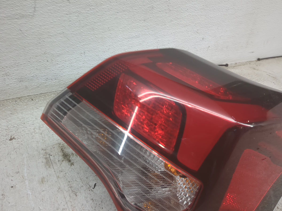 2019-2020 Hyundai Veloster Tail Light Assembly Passenger Right OEM P/N:180328 Fits Fits 2019 2020 OEM Used Auto Parts - Oemu