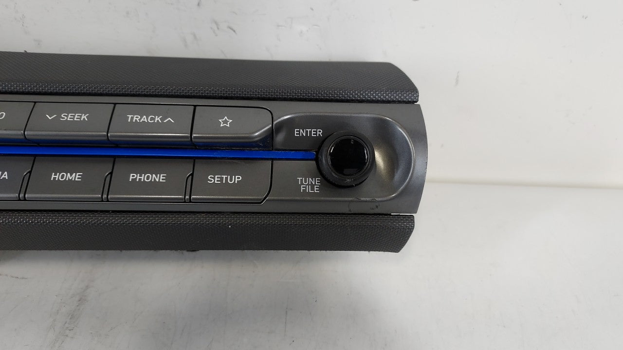 2019-2020 Hyundai Veloster Am Fm Cd Player Radio Receiver - Oemusedautoparts1.com