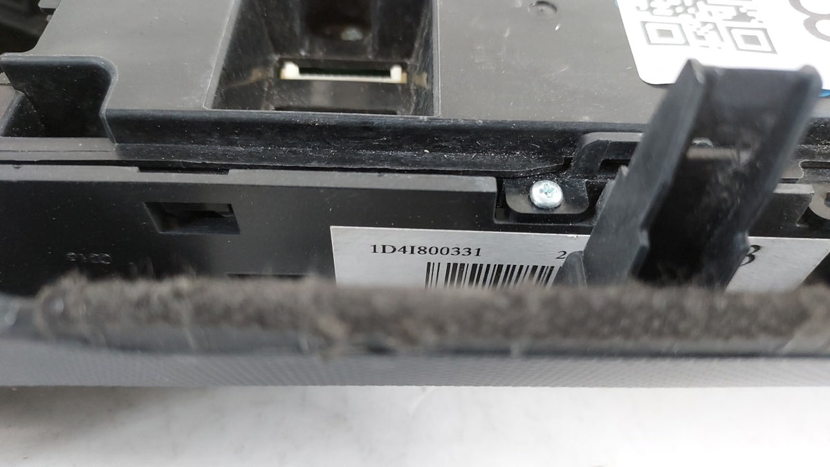 2019-2020 Hyundai Veloster Am Fm Cd Player Radio Receiver 267068 - Oemusedautoparts1.com