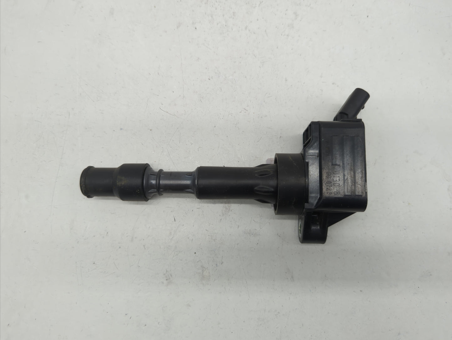 2019 Hyundai Veloster Interior Rear View Mirror Replacement OEM P/N:27300-2E601 Fits OEM Used Auto Parts - Oemusedautoparts1