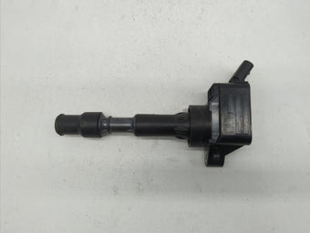 compare product 2019 Hyundai Veloster Interior Rear View Mirror Replacement OEM P/N:27300-2E601 Fits OEM Used Auto Parts