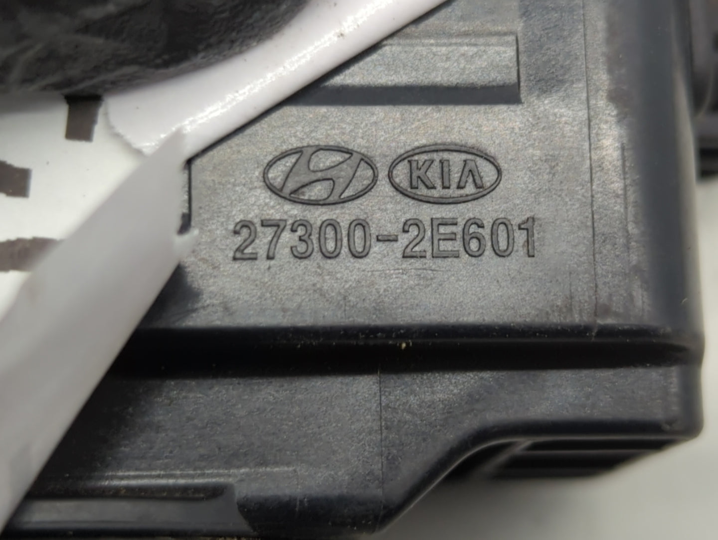 2019 Hyundai Veloster Interior Rear View Mirror Replacement OEM P/N:27300-2E601 Fits OEM Used Auto Parts - Oemusedautoparts1