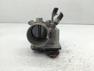 2019-2020 Hyundai Veloster Throttle Body P/N:35100-2E400 Fits Fits 2012 2013 2014 2015 2016 2018 2019 2020 2021 OEM Used Aut