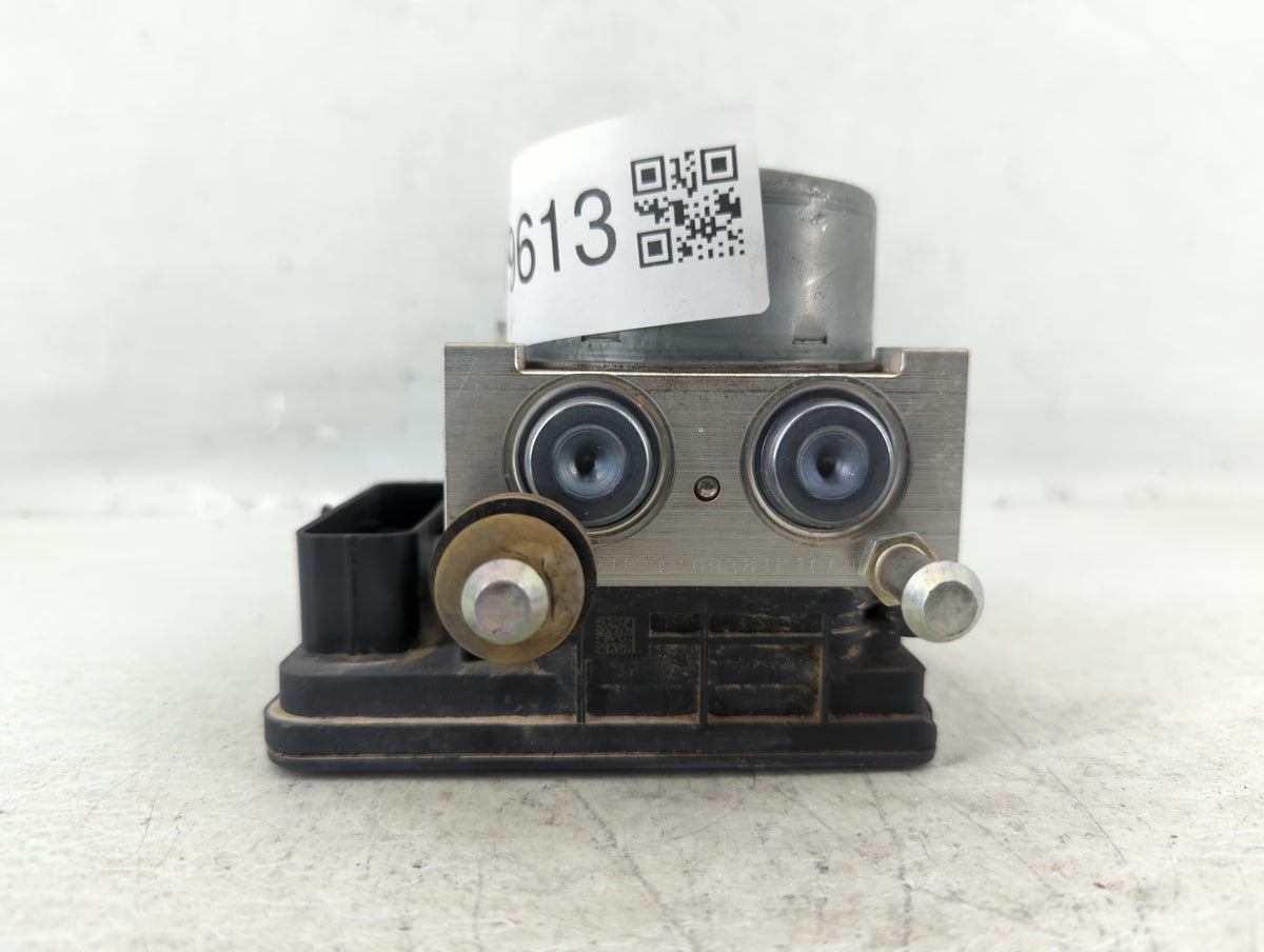 2019-2020 Hyundai Veloster Anti-Lock Brake ABS Pump Module Actuator OEM P/N:58900-J3200 Fits Fits 2019 2020 OEM Used Auto Pa