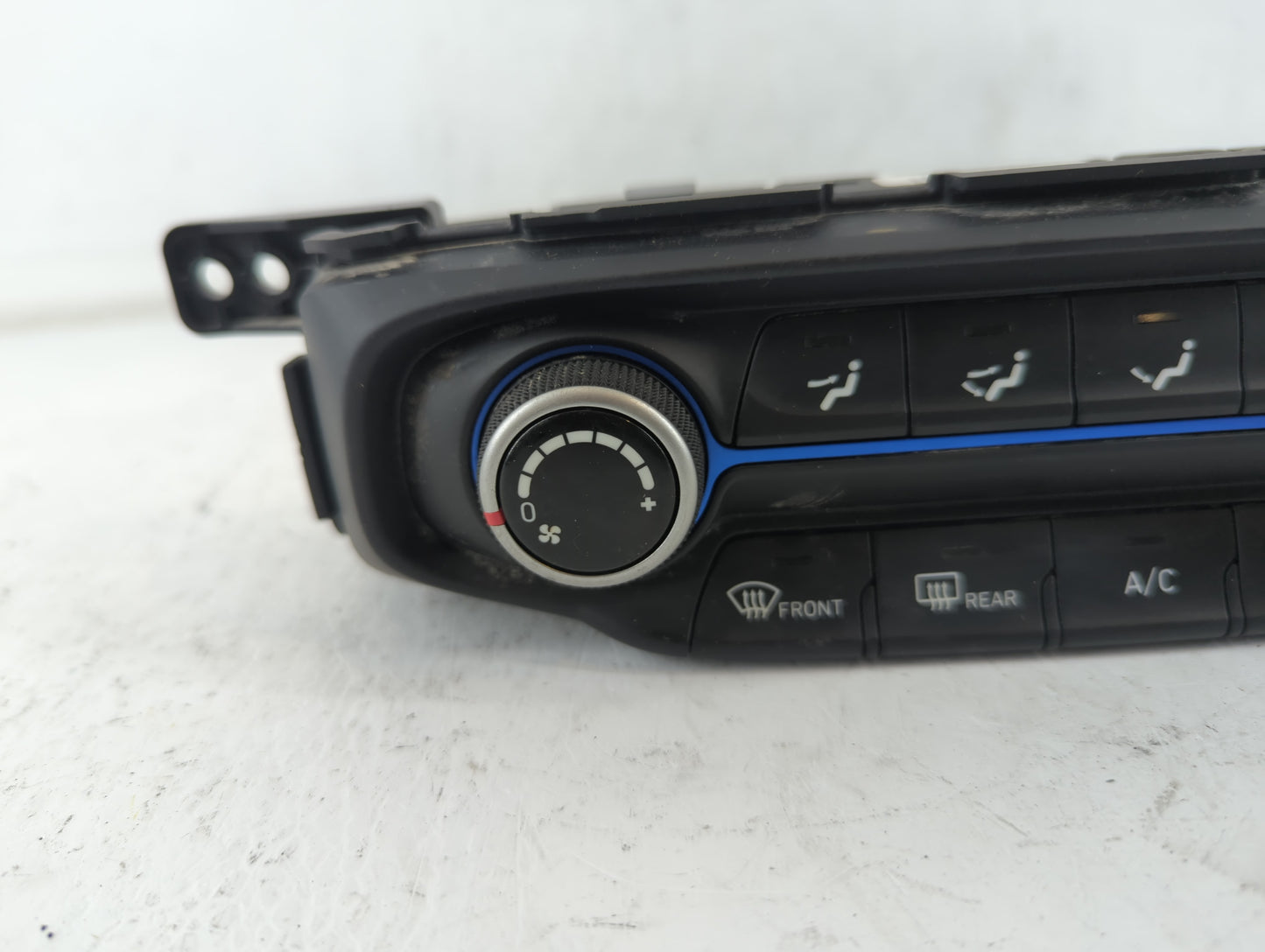 2019-2020 Hyundai Veloster Climate Control Module Temperature AC/Heater Replacement P/N:97250 J3040U C20038-1090 Fits OEM Us