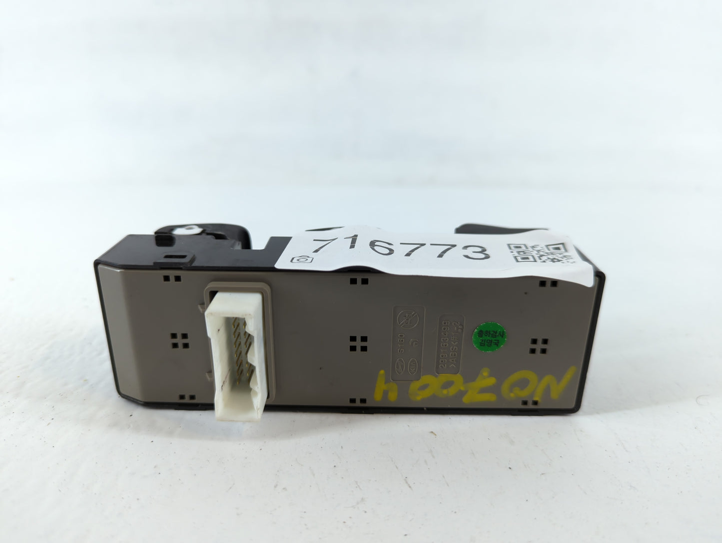 2019-2020 Hyundai Veloster Master Power Window Switch Replacement Driver Side Left P/N:03570-J3300 Fits Fits 2019 2020 OEM U