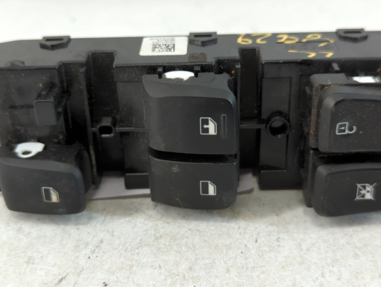 2019-2020 Hyundai Veloster Master Power Window Switch Replacement Driver Side Left P/N:93570-J3300 Fits Fits 2019 2020 OEM U