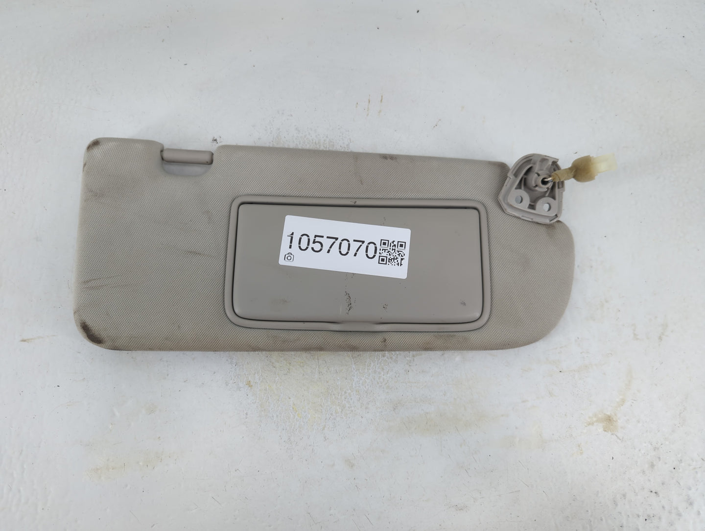 2014-2020 Infiniti Q50 Sun Visor Shade Replacement Passenger Right Mirror Fits Fits 2014 2015 2016 2017 2018 2019 2020 OEM U
