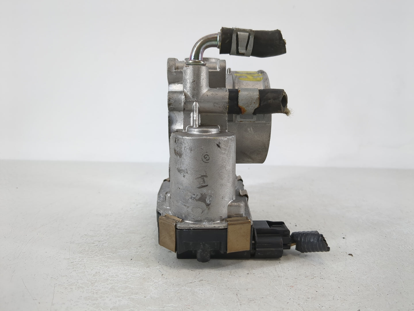 2016-2020 Infiniti Q50 Throttle Body P/N:RME60-52 Fits Fits 2016 2017 2018 2019 2020 OEM Used Auto Parts - Oemusedautoparts1