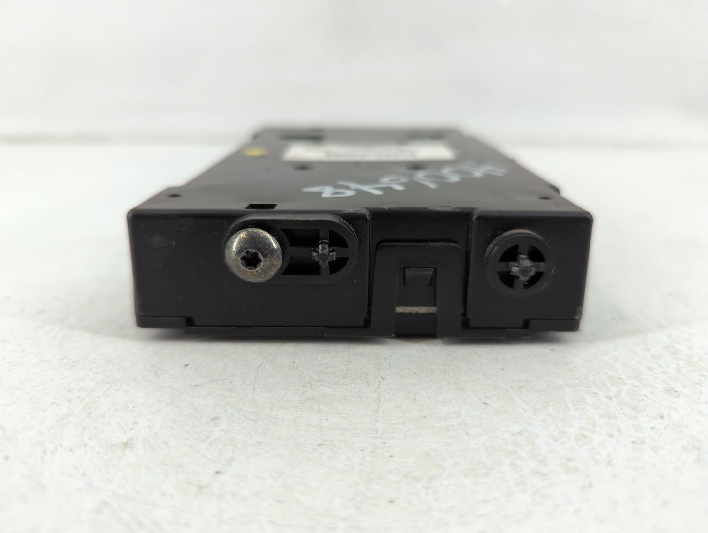 2019-2020 Infiniti Q50 Chassis Control Module Ccm Bcm Body Control - Oemusedautoparts1.com
