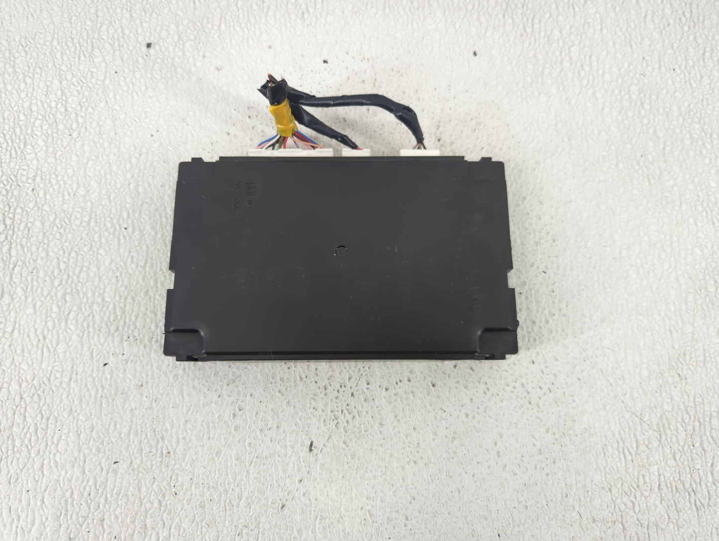 2019-2020 Infiniti Q50 Chassis Control Module Ccm Bcm Body Control - Oemusedautoparts1.com