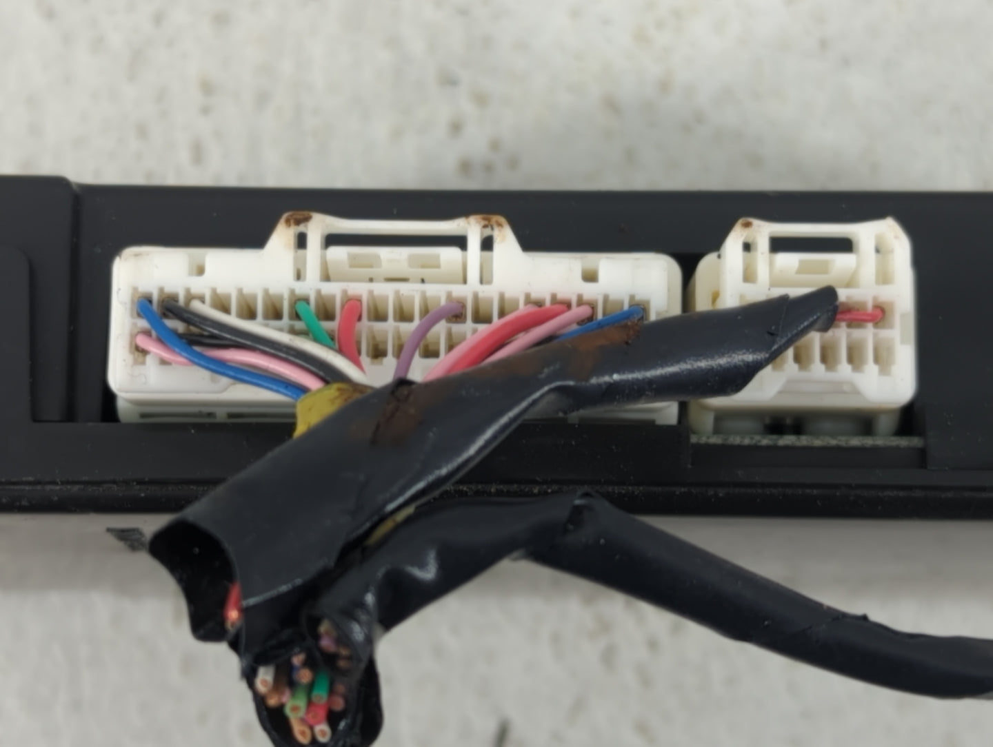 2019-2020 Infiniti Q50 Chassis Control Module Ccm Bcm Body Control - Oemusedautoparts1.com