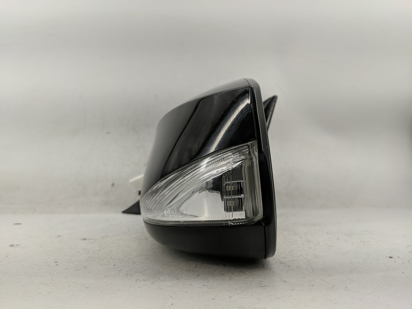 2014-2020 Infiniti Q50 Side Mirror Replacement Driver Left View Door Mirror P/N:E11038068 Fits OEM Used Auto Parts - Oemused