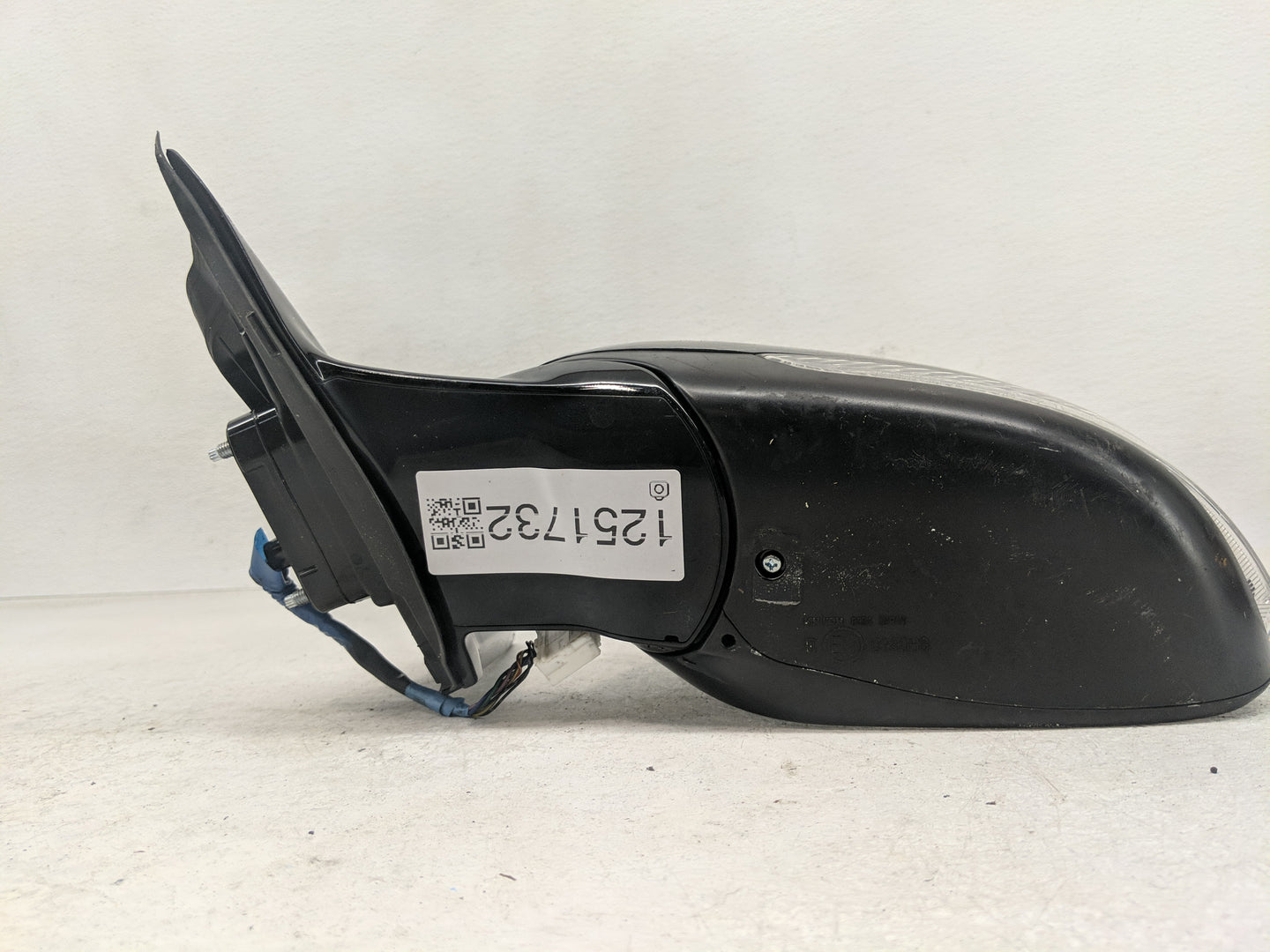 2014-2020 Infiniti Q50 Side Mirror Replacement Driver Left View Door Mirror P/N:E11038068 Fits OEM Used Auto Parts - Oemused
