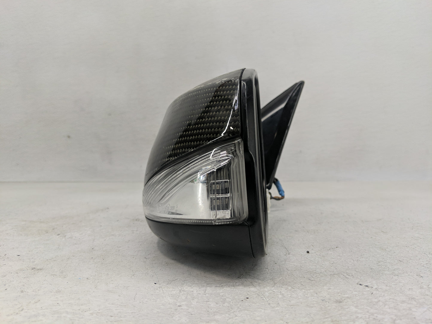2014-2020 Infiniti Q50 Side Mirror Replacement Driver Left View Door Mirror P/N:E11038068 Fits OEM Used Auto Parts - Oemused