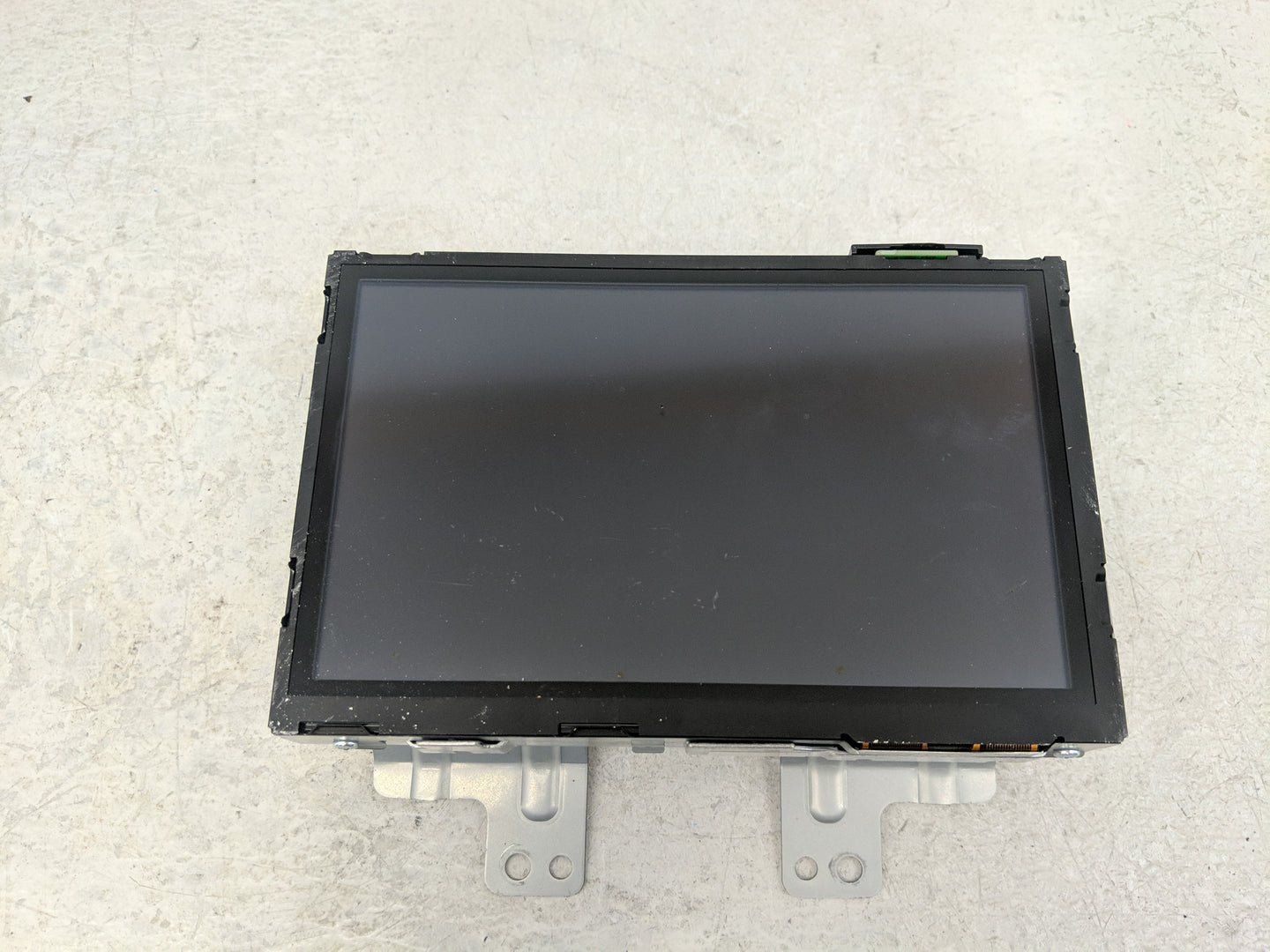 2018-2019 Infiniti Q50 Information Display Screen - Oemusedautoparts1.com
