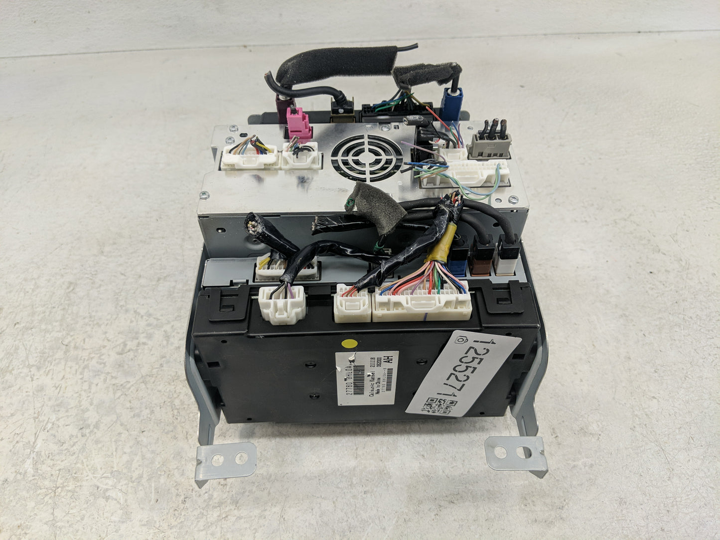 2019 Infiniti Q50 Radio AM FM Cd Player Receiver Replacement P/N:27760 6HL0A Fits OEM Used Auto Parts - Oemusedautoparts1.co