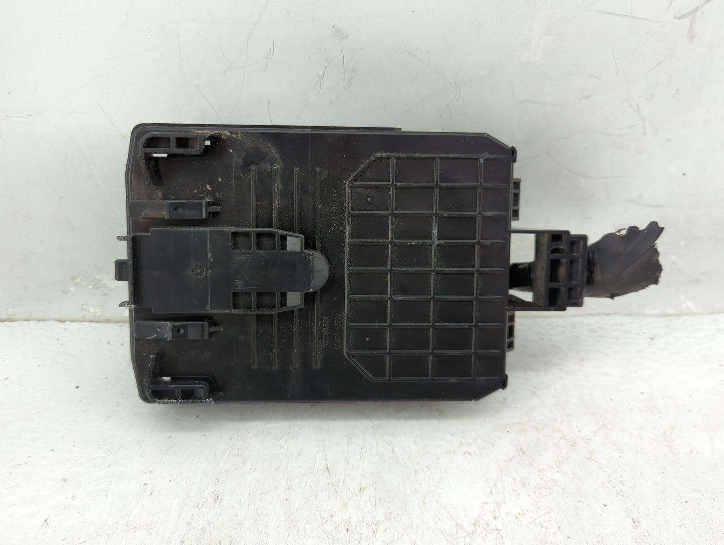 2014-2019 Infiniti Q50 Fusebox Fuse Box Panel Relay Module Fits Fits 2014 2015 2016 2017 2018 2019 2020 OEM Used Auto Parts 