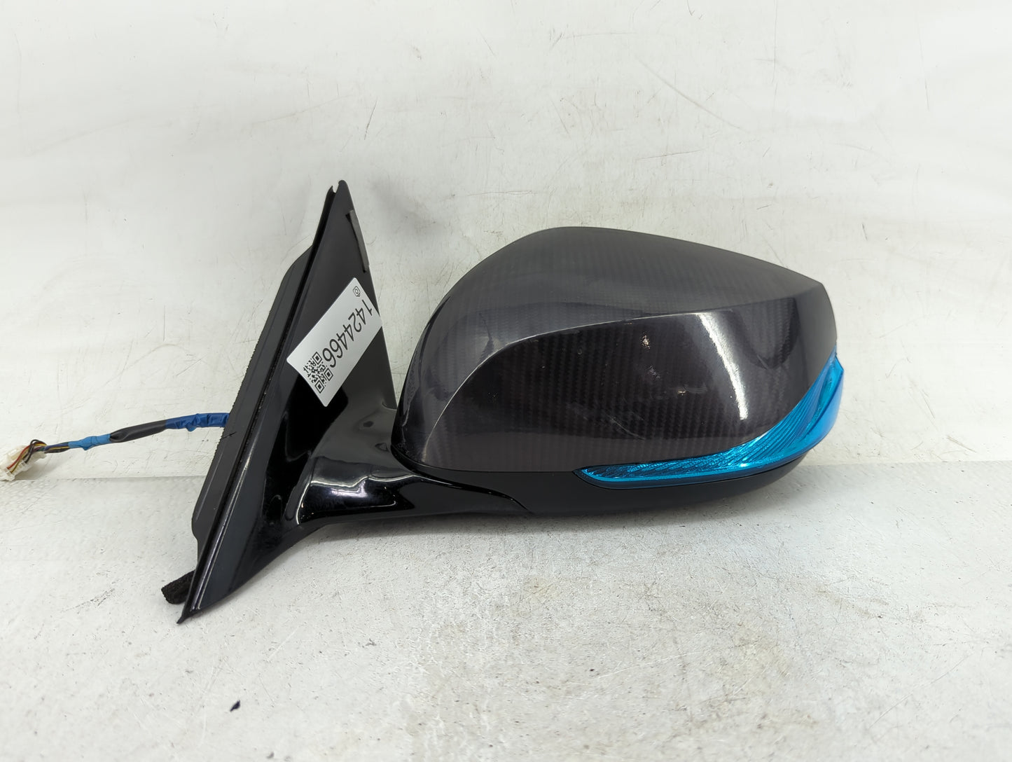 2014-2020 Infiniti Q50 Driver Side View Mirror - Left Door Mirror OEM Used - Oemusedautoparts1.com
