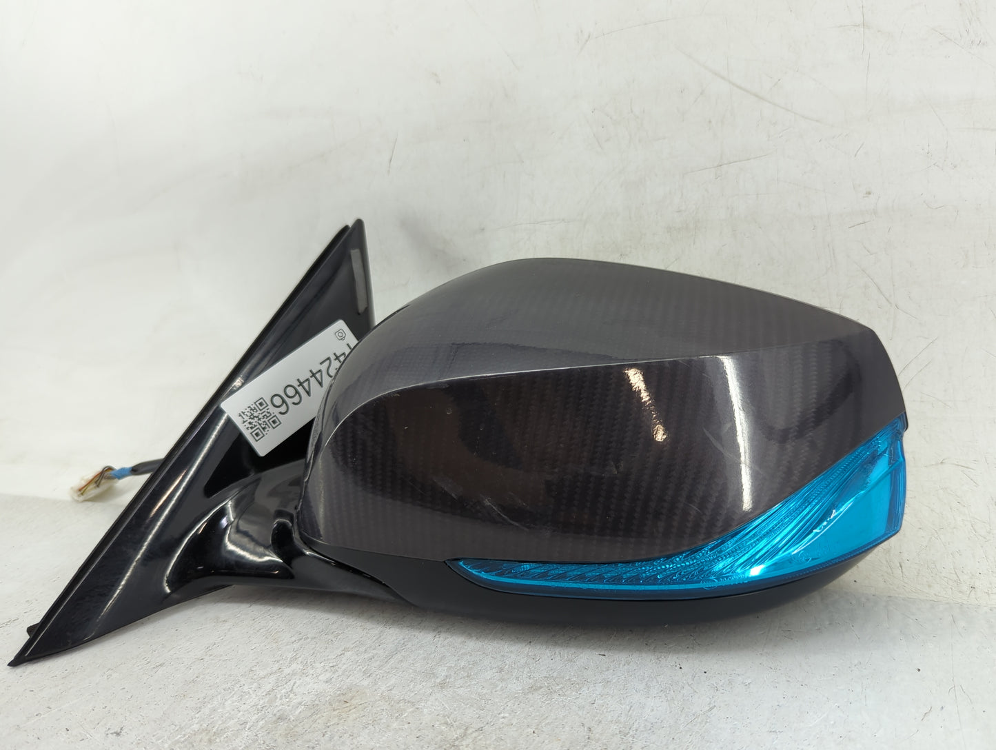 2014-2020 Infiniti Q50 Driver Side View Mirror - Left Door Mirror OEM Used - Oemusedautoparts1.com