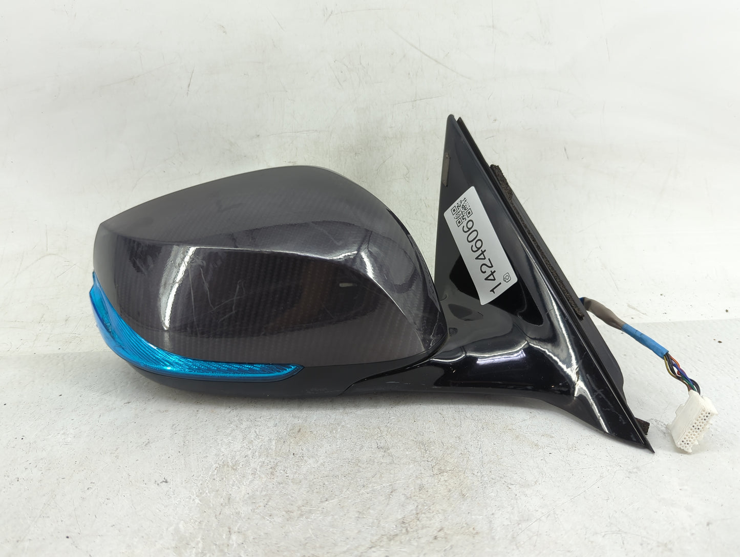 2014-2020 Infiniti Q50 Passenger Side View Mirror - Right Door Mirror OEM Used - Oemusedautoparts1.com