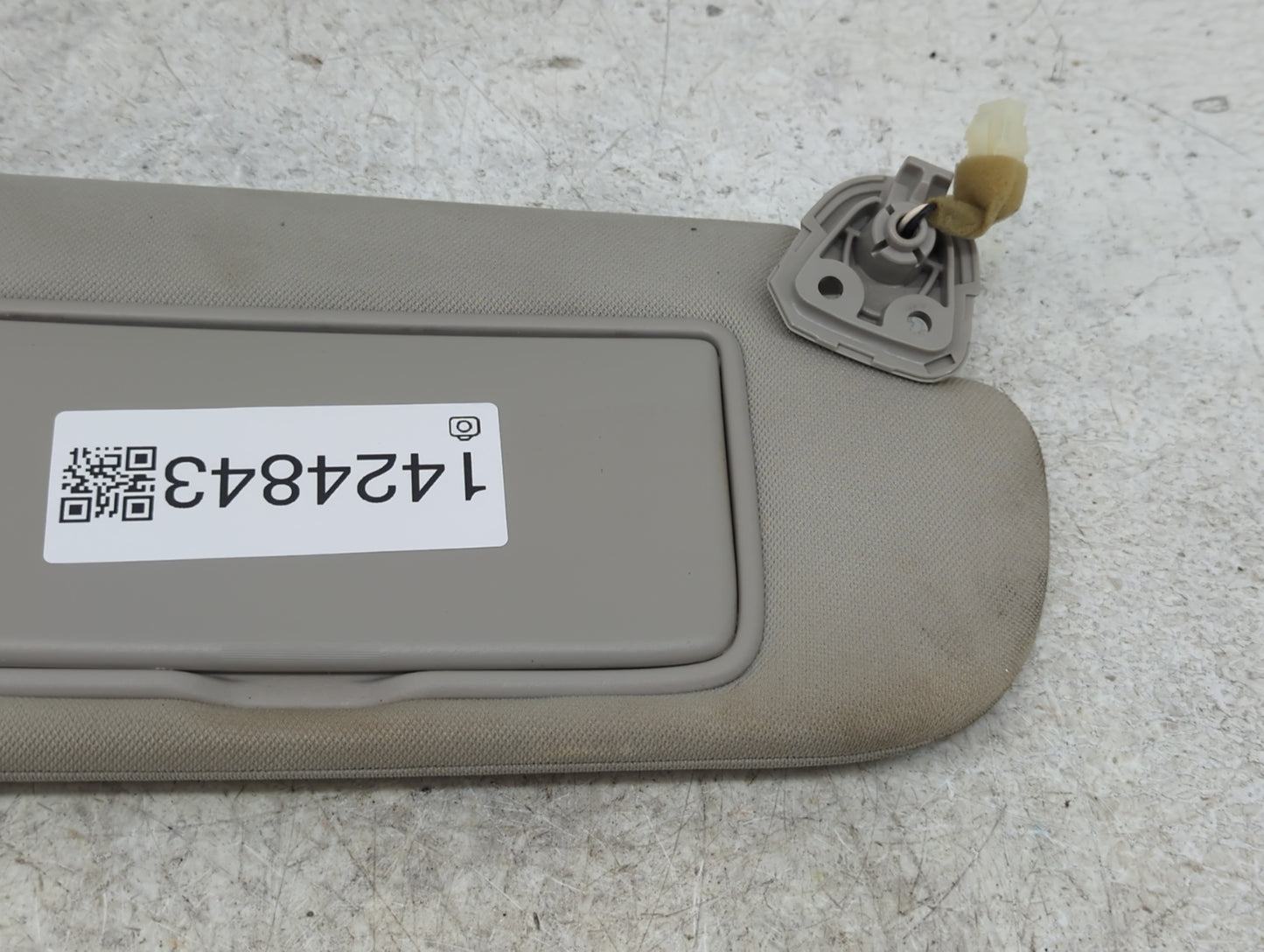 2014-2020 Infiniti Q50 Sun Visor Shade Replacement Passenger Right Mirror Fits Fits 2014 2015 2016 2017 2018 2019 2020 OEM U
