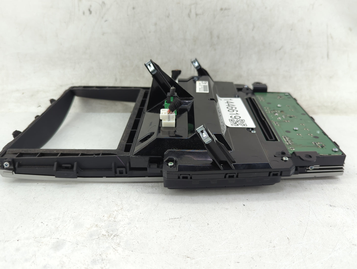 2019 Infiniti Q50 Climate Control Module Temperature AC/Heater Replacement P/N:253914HB5B Fits OEM Used Auto Parts - Oemused