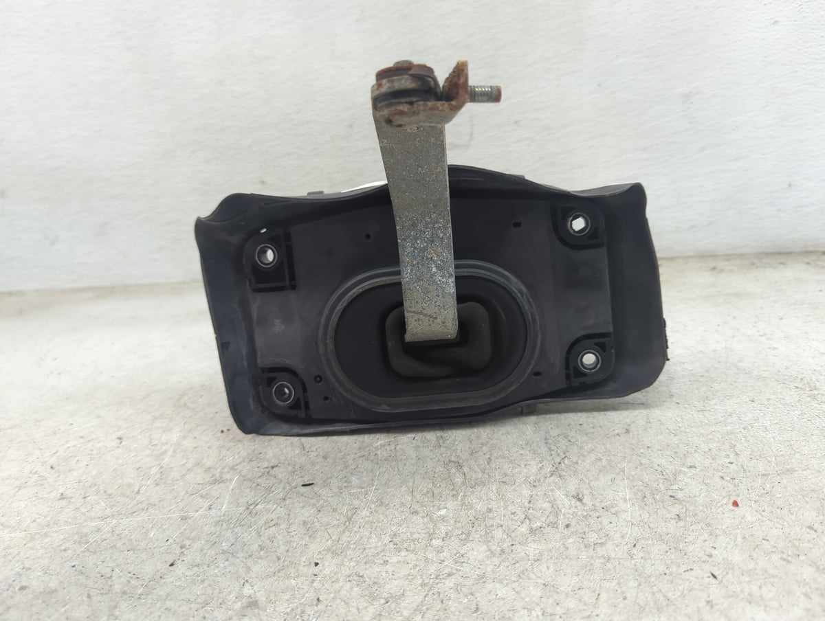 2019 Infiniti Q50 Floor Console Assembly Shifter - Oemusedautoparts1.com