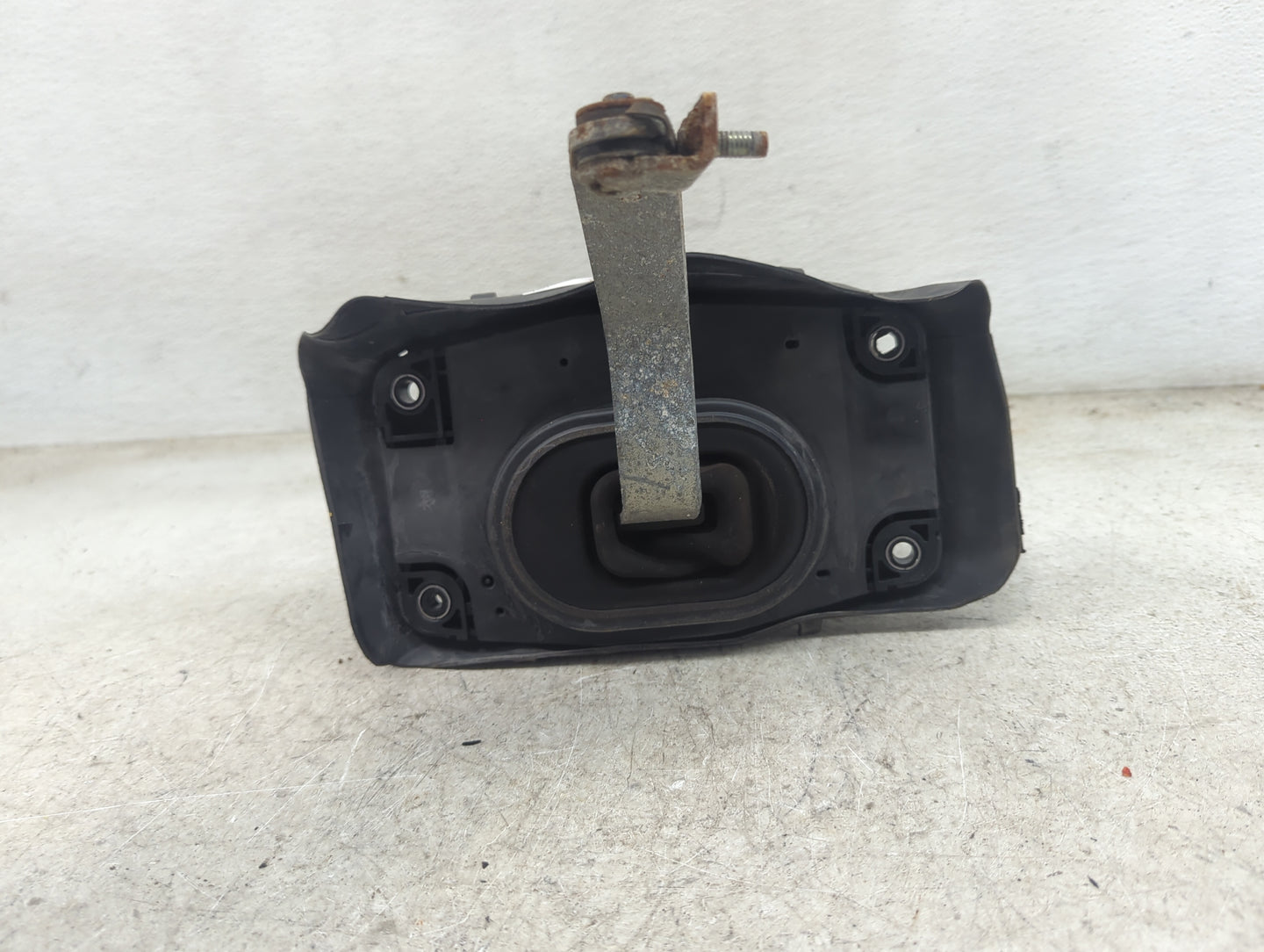 2019 Infiniti Q50 Floor Console Assembly Shifter - Oemusedautoparts1.com